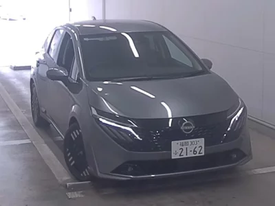 Nissan Aura