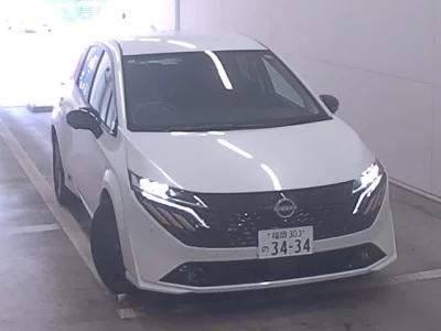 Nissan Aura