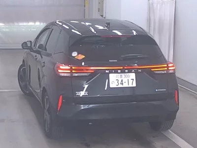 Nissan Aura
