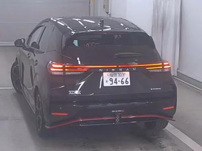 Nissan Aura