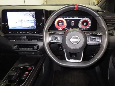 Nissan Aura