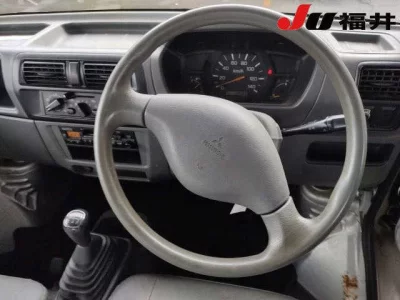 Mitsubishi Minicab Van