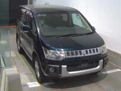 Mitsubishi DELICA D5