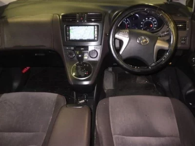 Toyota MARK X ZIO