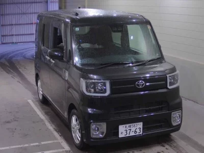 Toyota PIXIS MEGA