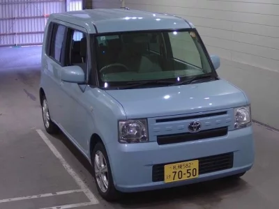 Toyota PIXIS SPACE