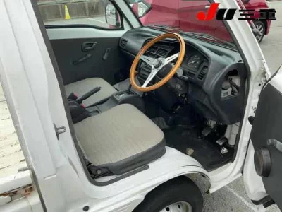 Mazda Scrum Truck