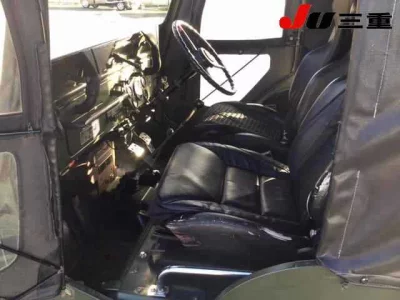 Mitsubishi Jeep