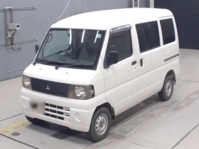 Mitsubishi Minicab Van