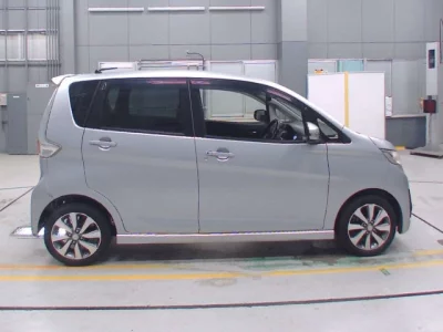 Mitsubishi EK CUSTOM