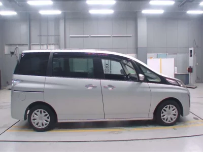 Mazda Biante