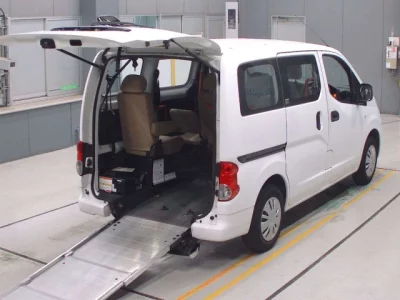 Nissan NV200