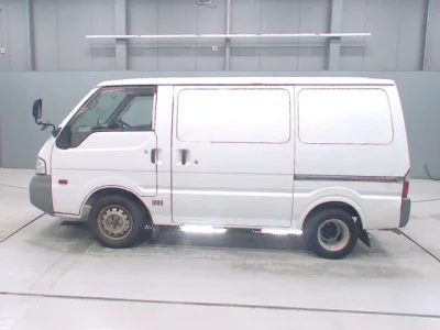 Mazda Bongo Van