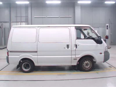 Mazda Bongo Van