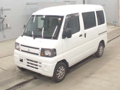Mitsubishi Minicab Van