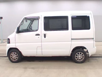 Mitsubishi Minicab Van