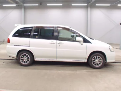Nissan LIBERTY