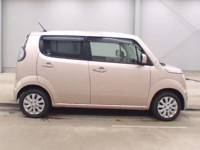 Suzuki MRWAGON