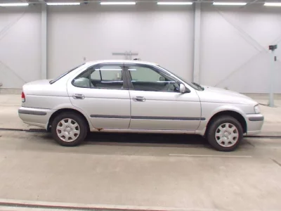 Nissan SUNNY