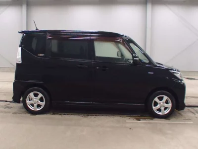 Mitsubishi Delica D:2