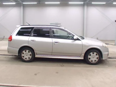 Nissan WINGROAD
