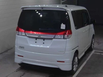 Mitsubishi Delica D:2