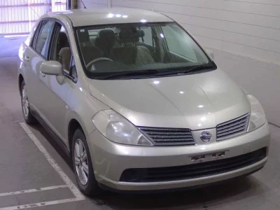 Nissan TIIDA LATIO