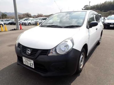 Nissan AD