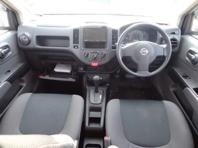 Nissan AD