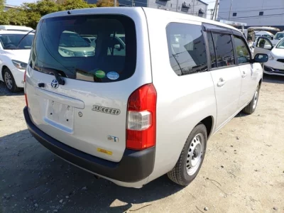 Toyota SUCCEED
