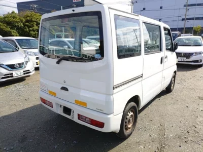 Mitsubishi Minicab Van