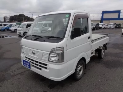 Nissan NT100 Clipper