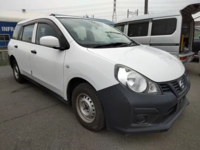 Nissan AD