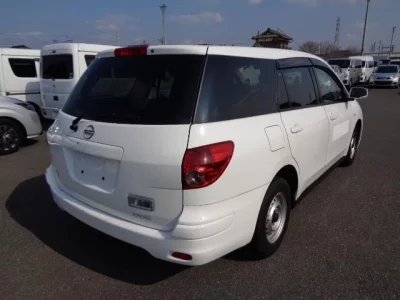 Nissan AD