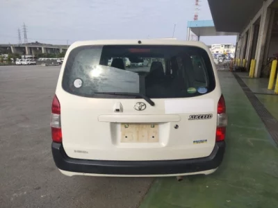 Toyota Succeed
