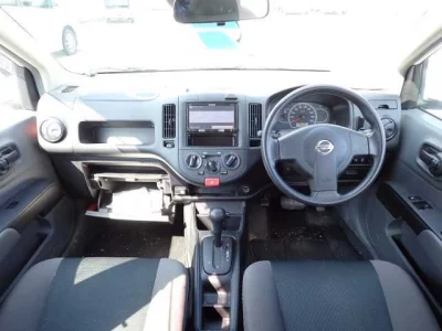 Nissan AD