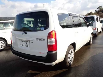 Toyota Succeed