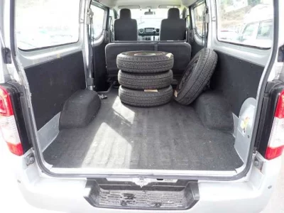 Nissan CARAVAN