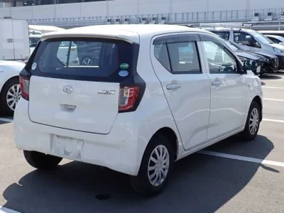 Daihatsu MIRA E S