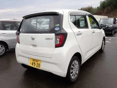 Daihatsu MIRA E S