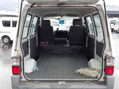 Mazda Bongo Van