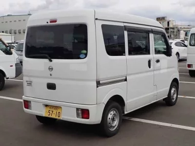 Nissan NV100 CLIPPER