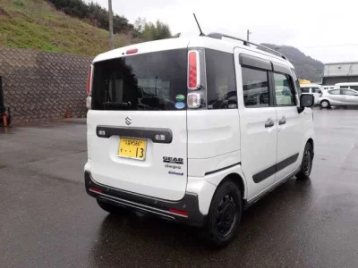 Suzuki Spacia Gear