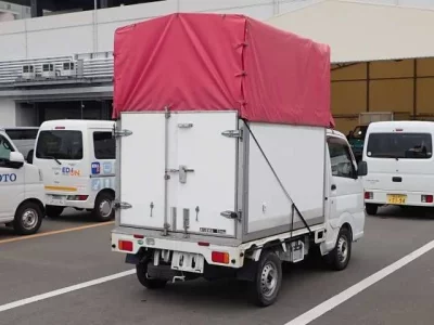 Nissan NT100 Clipper