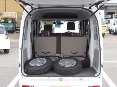 Mitsubishi Minicab Van