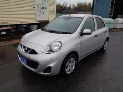 Nissan March