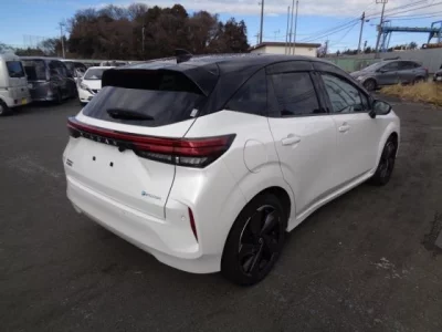 Nissan Aura