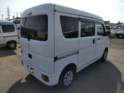 Nissan NV100 CLIPPER