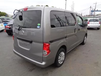 Nissan NV200