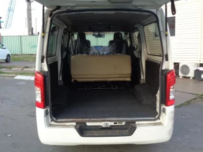 Nissan Caravan